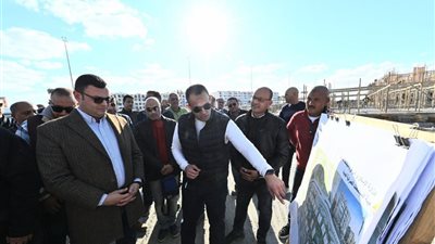 وزير الإسكان يتفقد المشروعات بإقليم الساحل الشمالى الغربى