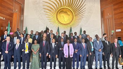 وزير الاستثمار يشدد على رفع مستويات الإنتاج الصناعي وملف التصنيع