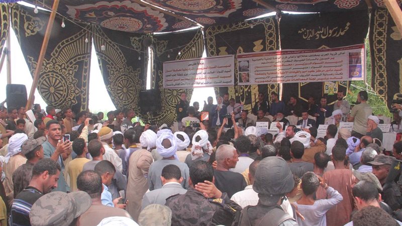 جلسة صلح بين عائلتين