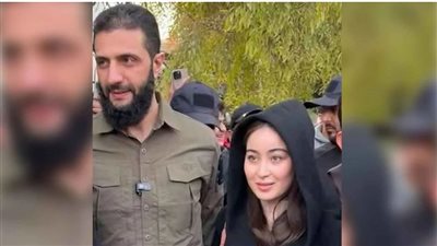 طلب تغطية شعرها دون غيرها، شاهد ماذا فعل الجولاني مع