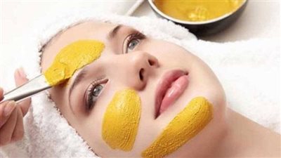 فوائد قناع الكركم للوجه وطريقة تحضيره لبشرة مشرقة وخالية من حب الشباب