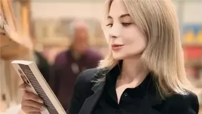 طبيبة عراقية تجمع بين المهنة وكتابة الرواية