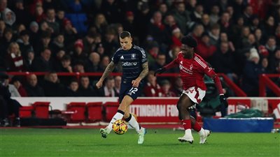 نوتنجهام يخطف فوزا قاتلا من أستون فيلا 1/2 في الدوري الإنجليزي 