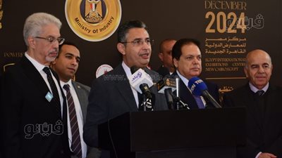وزير التموين يفتتح معرض نيبو للذهب بأرض المعارض (فيديو وصور)