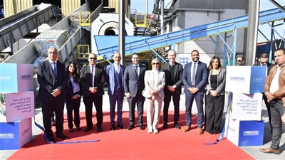 وزيرة البيئة تفتتح أول خط إنتاج في مصر لإعادة تدوير العبوات الكرتونية (صور)