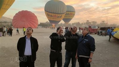 وفد من الطيران المدني يزور مطار البالون الطائر في الأقصر