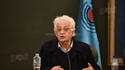 عبد الله السناوي: الصحافة تحيا بالحرية وبدونها تنقرض (صور)