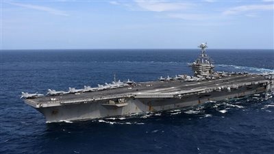 حاملة الطائرات الأمريكية هاري ترومان تصل إلى الشرق الأوسط