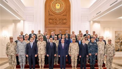 تفاصيل اجتماع الرئيس السيسي مع كبار قادة القوات المسلحة والشرطة والأجهزة الأمنية