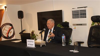 عميد كلية الدراسات العليا الأسبق بالأزهر: دور هام لمفتشي الأوقاف للرقابة على المساجد