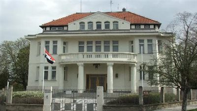 بعد 10 سنوات، السفارة السورية بواشنطن تفتح أبوابها اليوم