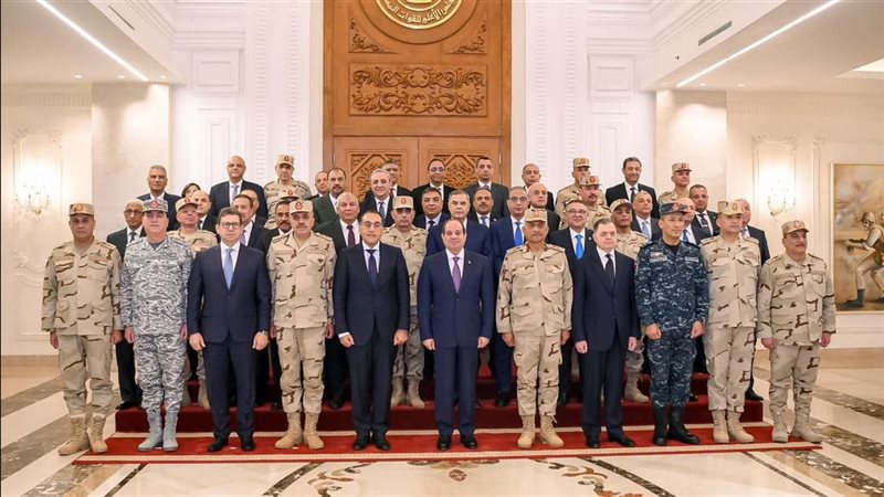 السيسي يلتقي قادة