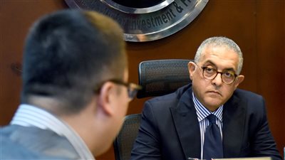 أكبر منتج للأقمشة المصبوغة في العالم يبحث إنشاء مصنع في مصر بتكلفة 385 مليون دولار