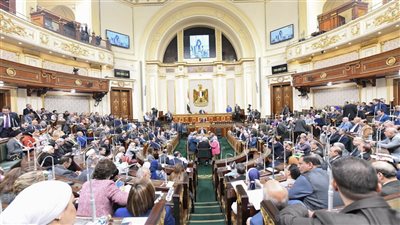 أزمة كليات التربية.. أكاديميون يرفضون وصاية البرلمان ودعوات بعض النواب لإلغائها.. وخبراء: الإلغاء سوف يتسبب فى هدم مهنة التدريس ويفرغها من مضمونها