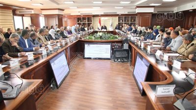 محافظ بني سويف يكرّم المتميزين بالرصد الميداني بالفشن وإهناسيا وسمسطا