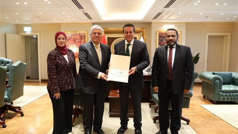 د.خالد عبدالغفار،