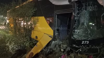 انحراف أتوبيس عن مساره في الأقصر ونجاة 47 راكبا (صور)