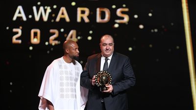 تعليق عضو مجلس إدارة الأهلي على الفوز بجائزة أفضل نادٍ في إفريقيا 