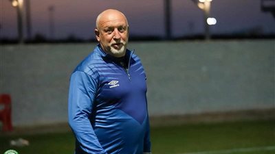 الظهور الأول للفرنسي فرانك دوماس بقيادة مودرن سبورت (صور)