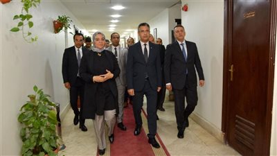 تنمية التجارة: إنشاء محفظة للأراضي الصالحة لإقامة مناطق تجارية واستثمارية جديدة