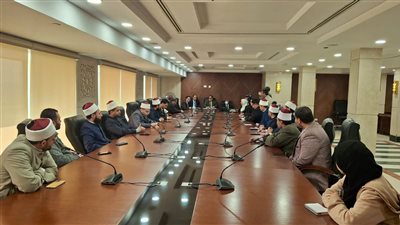 منتدى مجمع البحوث الإسلامية للحوار يوصي بتعزيز الفكر المتوازن ومواجهة التحديات الفكرية