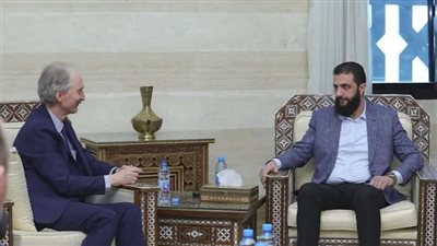 المبعوث الأممي إلى سوريا يرسم خريطة للفترة الانتقالية ويحذر من كارثة