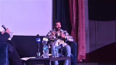 خالد النبوي يكشف سر معايشته للشخصيات التي يلعبها للتعبير عنها بالجسد والروح (فيديو)