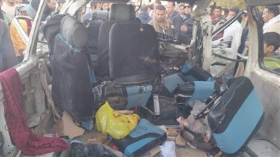 محافظ أسيوط يوجه بصرف تعويضات عاجلة لأسر 13 شخصا لقوا مصرعهم في تصادم سيارتين