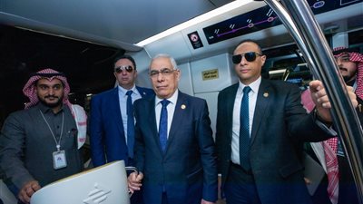 النائب العام يجري جولة بمدينة الرياض على هامش زيارته إلى السعودية