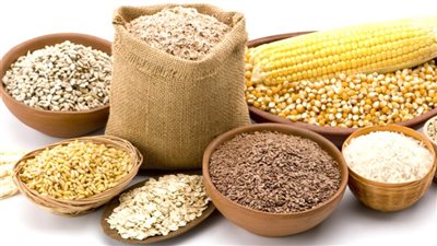 طن الذرة يتراجع 100 جنيه، أسعار الأعلاف والحبوب في الأسواق