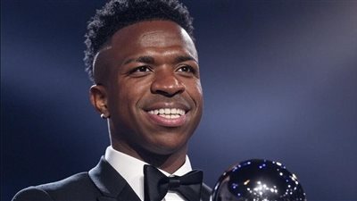 فينيسيوس جونيور بعد حصوله على جائزة ذا بيست: نشأت في عالم من الفقر 