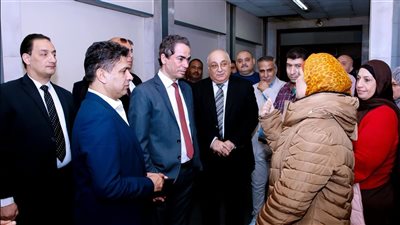 جولة لرئيس الهيئة الوطنية للإعلام داخل إستوديوهات ومكتبات الإذاعة المصرية