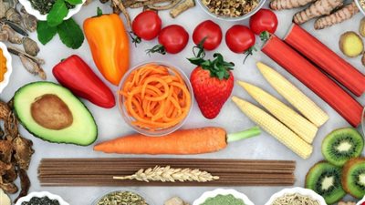 ارتفاع البسلة والبصل وانخفاض جديد في الطماطم والبطاطس، أسعار الخضار اليوم بسوق العبور