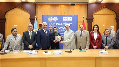 رئيس جامعة الأزهر يشهد تخريج 9 فرق من رواد الأعمال بحاضنة رواق القاهرة