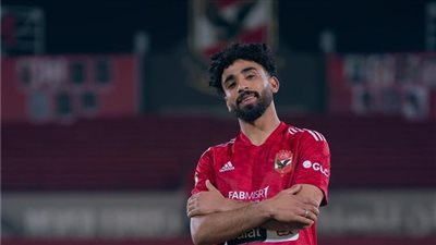 أول خطوة من الأهلي تجاه مروان عطية بعد إغراءات الخليج 