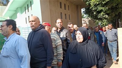 تشييع جنازة عمة اللاعب محمد النني (صور)