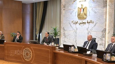 بدء اجتماع مجلس الوزراء، ولقاء مرتقب لـ مدبولي وعدد من الكتاب والمفكرين 