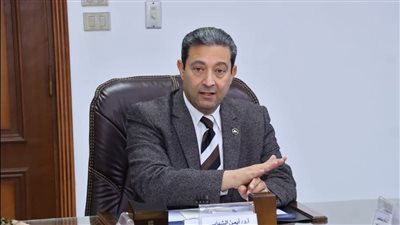 محافظ دمياط يجتمع مع مديرى الإدارات الهندسية بالوحدات المحلية