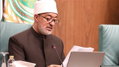 كلمة قوية لمفتي الجمهورية في احتفالية جامعة الدول باللغة العربية.. نظير عياد يؤكد: لغتنا أساس لفَهم الدين وإقامة الشعائر.. والجهل بها من أهم أسباب الانحراف الديني وضياع القيم