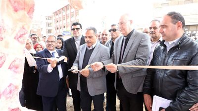 محافظ الشرقية يفتتح منفذا لبيع اللحوم الطازجة بمنيا القمح