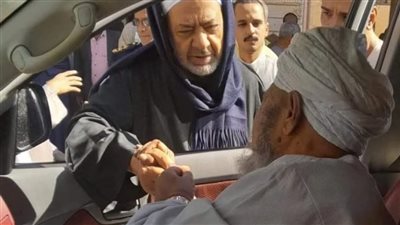 آخر ظهور للشيخ محمد الجيلاني رائد الساحة الجيلانية بالأقصر قبل وفاته، وهذا ما فعله شيخ الأزهر معه