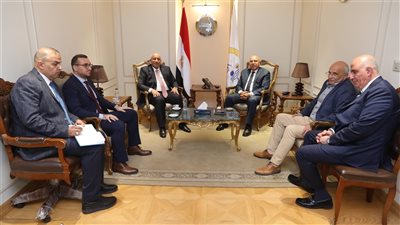 مصر تنقل تجربة النقل الحضري للعراق 