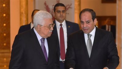 السيسي يؤكد لمحمود عباس استمرار جهود مصر لدعم الشعب الفلسطيني