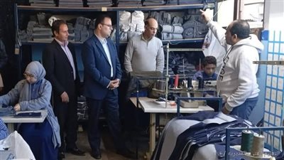 مدير عام التعليم الفني بالدقهلية يتابع مدارس طلخا