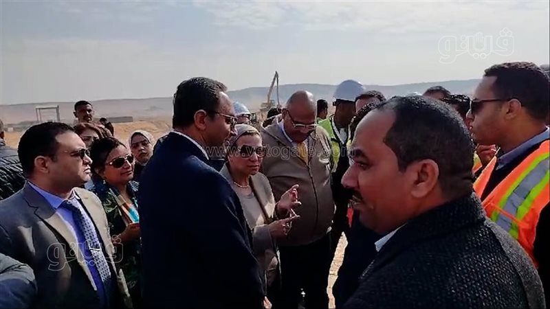وزيرة البيئة بقنا،