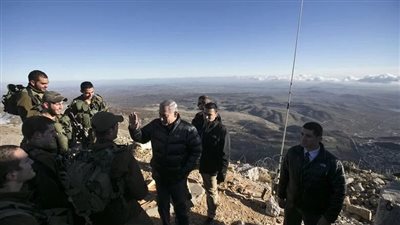 قوات الاحتلال ترفع علم إسرائيل في ريف القنيطرة جنوبي سوريا