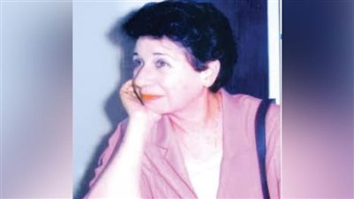 صاحبة اللمسات الرائعة، حكاية زينب صادق أول خريجة بقسم الصحافة وأول صحفية بمجلة صباح الخير