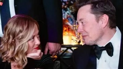 قعدة رومانسية ولغة عيون، أول تعليق من رئيسة وزراء إيطاليا على علاقتها بإيلون ماسك (صور)