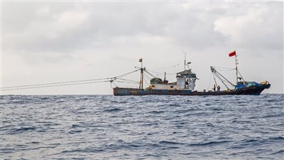 قراصنة صوماليون يعلنون قيمة الفدية مقابل الإفراج عن طاقم سفينة صينية 