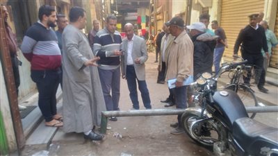 حواجز حديدية لإحكام السيطرة بمداخل ومخارج السوق السياحي في الأقصر (صور) 